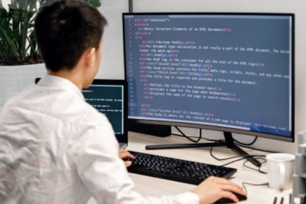 买买提科技专注重型机械与工程设备行业网站定制开发